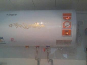 廠價直銷 阿里斯頓數碼款電熱水器，武漢安裝僅需450元